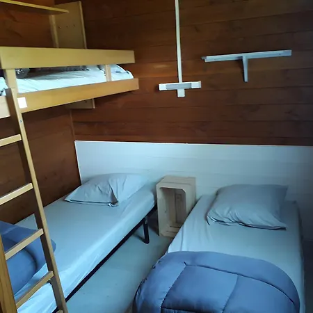 Bois 4 Domaine Les Epinettes Camping Saint-Gervais (Vendee)