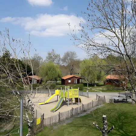 Bois 4 Domaine Les Epinettes Campingplatz Saint-Gervais (Vendee)